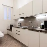 Youhosty - Monforte 13