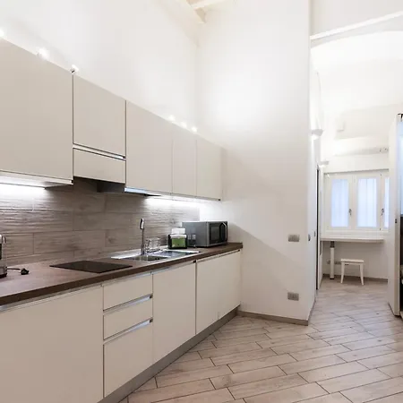 Apartment Youhosty - Monforte 13 Mailand